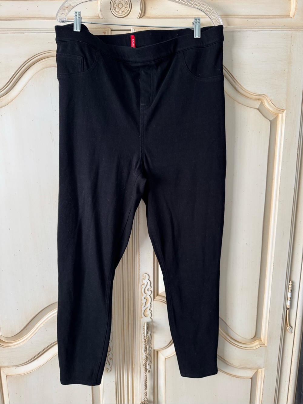 Spanx Jean-ish Ankle leggings in black. Sz 2X